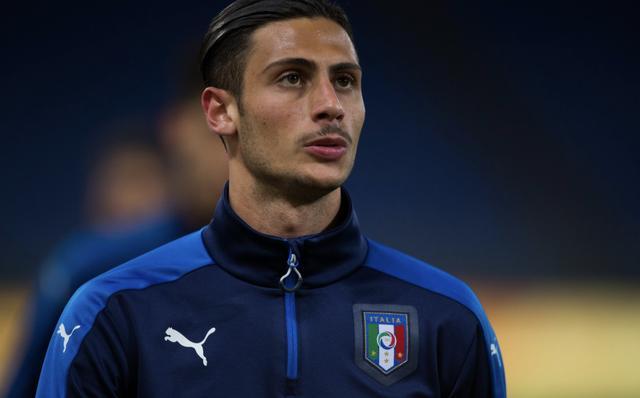 马特乌斯：我和马拉多纳就像梅西和C罗，但我们场外相处更多